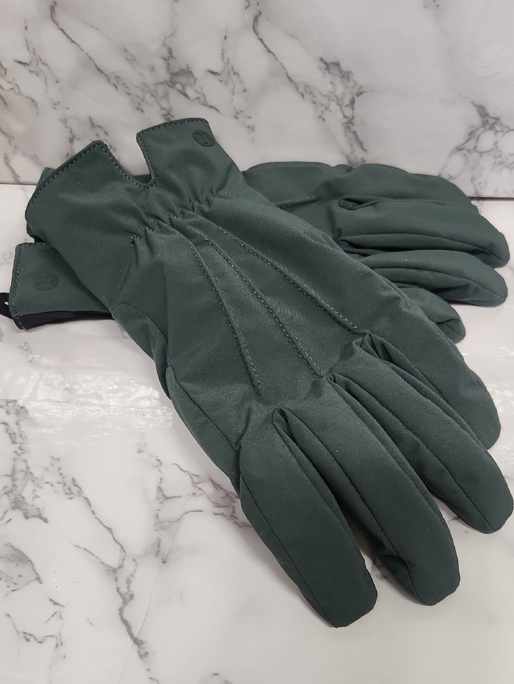 lululemon athletica Women's Olive Green Insulated Gloves